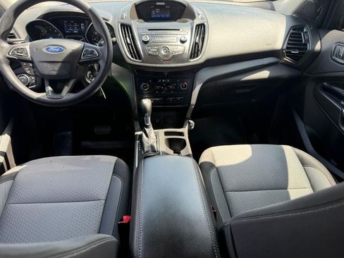 Used 2017 Ford Escape SE FWD image 11
