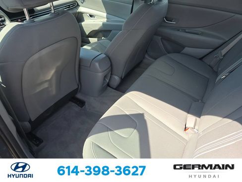 Used 2024 Hyundai Elantra SEL FWD image 20