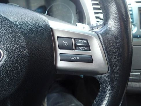 Used 2014 Subaru Outback 2.5i Limited AWD/4WD image 17
