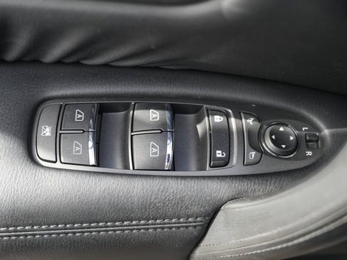 Used 2021 Nissan Armada SV w/ SV Appearance Package image 23