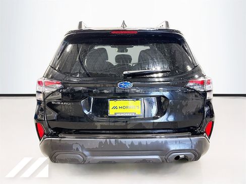 Used 2025 Subaru Forester Premium AWD/4WD image 6