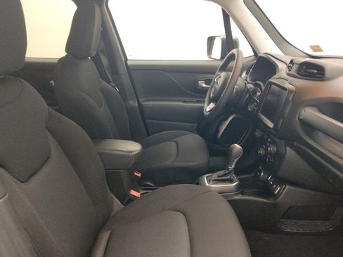 Used 2023 Jeep Renegade Latitude AWD/4WD image 21