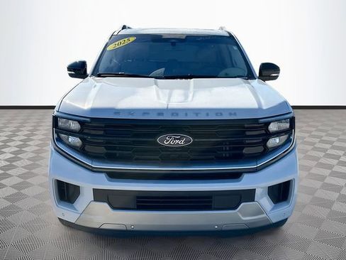 Certified 2025 Ford Expedition Max Platinum w/ Platinum Ultimate Package image 2
