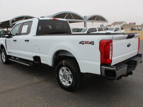 Used 2025 Ford F250 XLT image 6