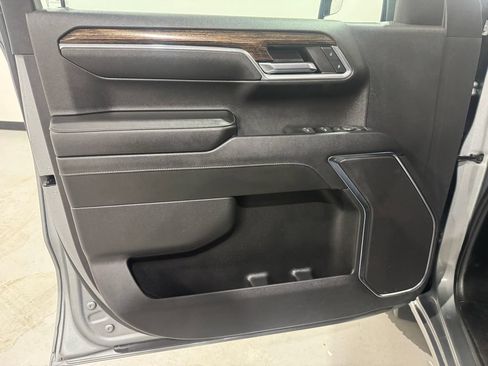 Used 2024 GMC Sierra 1500 SLE AWD/4WD image 17