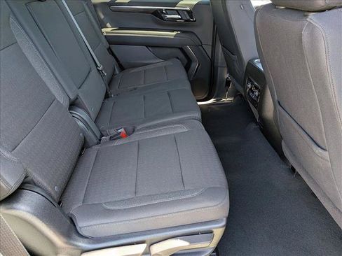 Used 2026 Chevrolet Tahoe LS AWD/4WD image 18