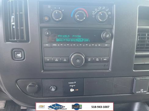 Used 2025 Chevrolet Express 2500 w/ Driver Convenience Package RWD image 20