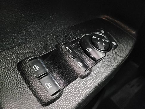 Used 2018 Ford EcoSport SE w/ SE Convenience Package image 27