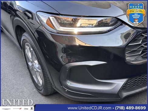 Used 2023 Honda HR-V LX image 6