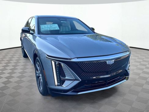 New 2026 Cadillac Lyriq Luxury w/ LPO, Floor Liner Package RWD image 3