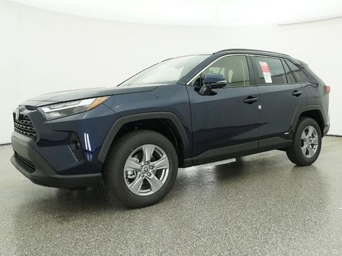 New 2025 Toyota RAV4 XLE image 41