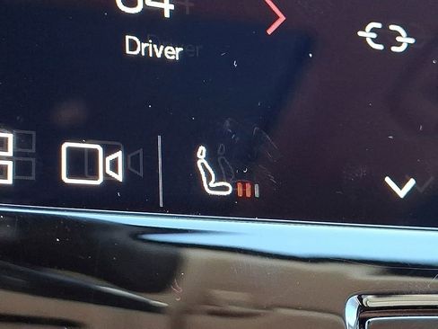 Used 2025 Volvo V90 B6 Cross Country Plus w/ Protection Package Premier image 27