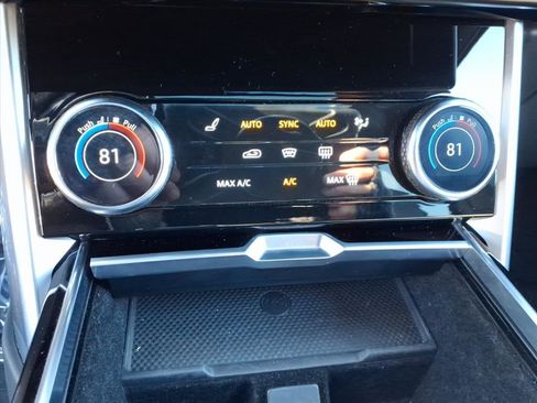 Used 2023 Land Rover Range Rover SE image 26