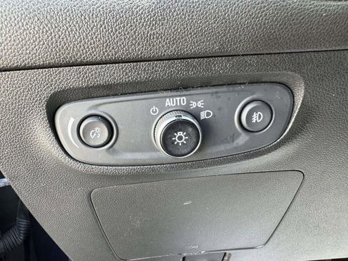 Used 2020 Buick Encore GX Select image 17