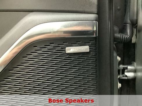 Used 2025 GMC Acadia Elevation image 14