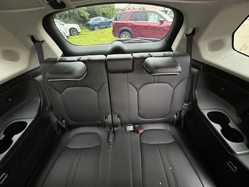 Used 2023 Honda Pilot Elite image 9