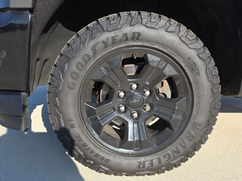 Used 2019 Chevrolet Silverado 1500 LT w/ All Star Edition image 10