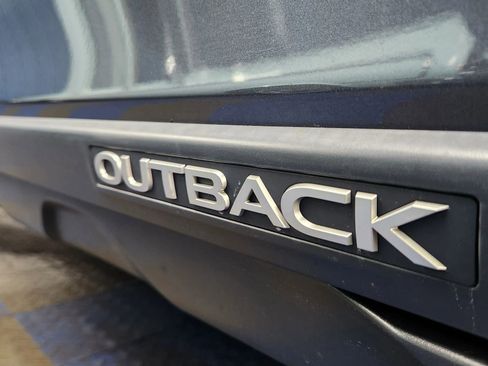 Used 2018 Subaru Outback 2.5i Limited image 52