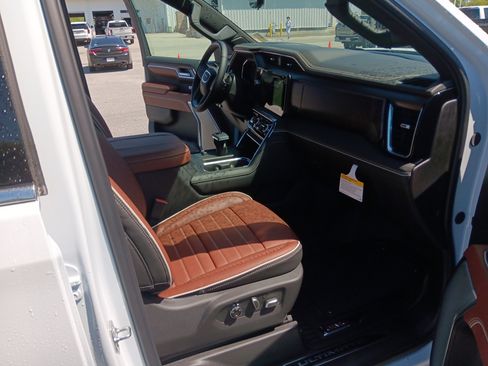 New 2026 GMC Sierra 1500 Denali Ultimate image 14