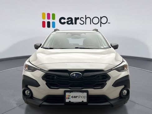 Used 2025 Subaru Crosstrek 2.0i Premium image 8