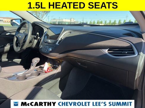 Used 2025 Chevrolet Malibu LT FWD image 30