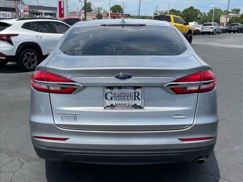 Used 2020 Ford Fusion SEL FWD image 4