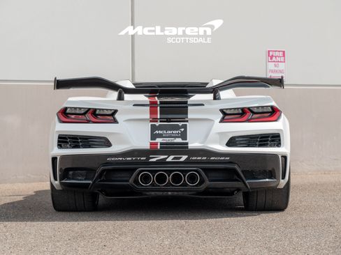 Used 2023 Chevrolet Corvette Z06 w/ Z07 Performance Package RWD image 6