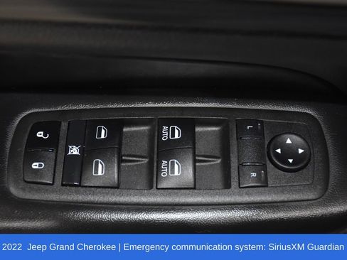 Used 2022 Jeep Grand Cherokee Laredo X image 23