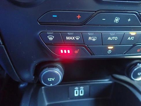 Used 2019 Ford Ranger XLT w/ Equipment Group 302A Luxury AWD/4WD image 18