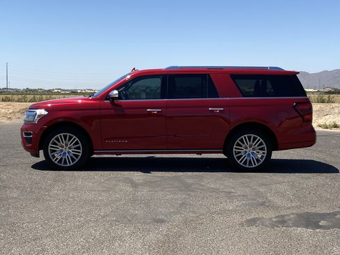 Used 2022 Ford Expedition Max Platinum AWD/4WD image 6