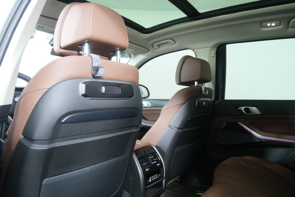 Certified 2024 BMW X7 xDrive40i AWD/4WD image 19