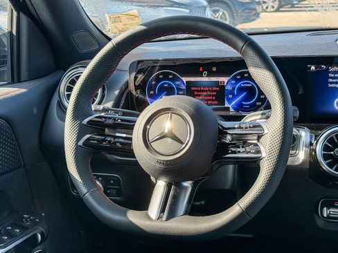 Used 2024 Mercedes-Benz EQB 350 4MATIC SUV image 16