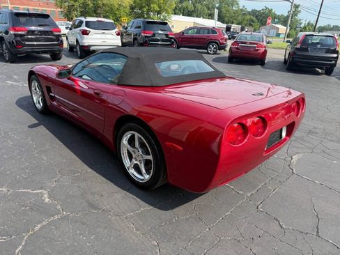 Used 2001 Chevrolet Corvette Convertible w/ Preferred Equipment Group2 RWD image 27