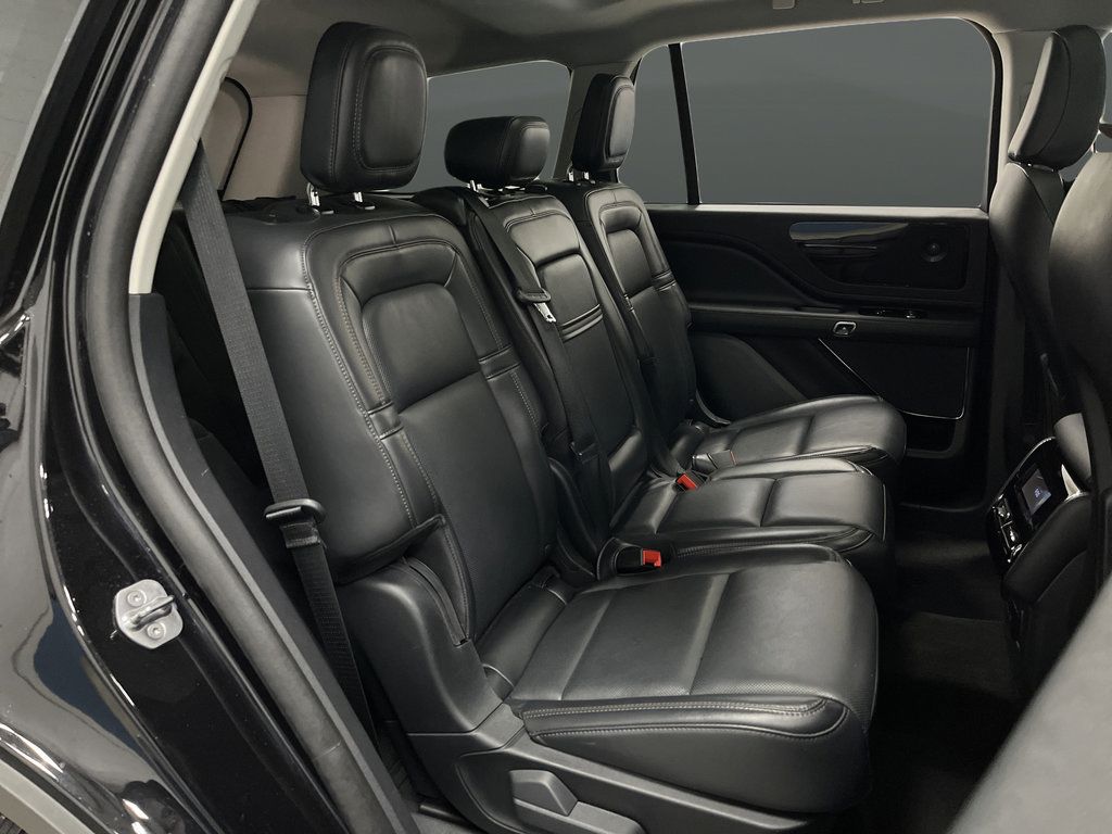 Used 2025 Lincoln Aviator Reserve AWD/4WD image 33