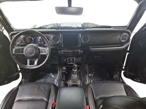 Used 2021 Jeep Wrangler Unlimited Sahara image 9