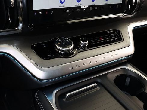 New 2025 Ford Expedition Platinum w/ Driver's Package image 25