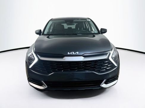 Used 2023 Kia Sportage LX AWD/4WD image 2