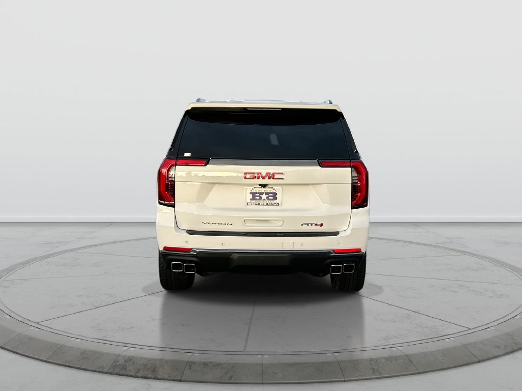 Used 2026 GMC Yukon AT4 AWD/4WD image 7