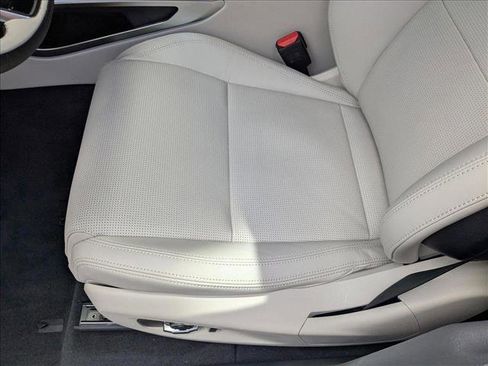 New 2026 Jaguar F-PACE R-Dynamic S image 4