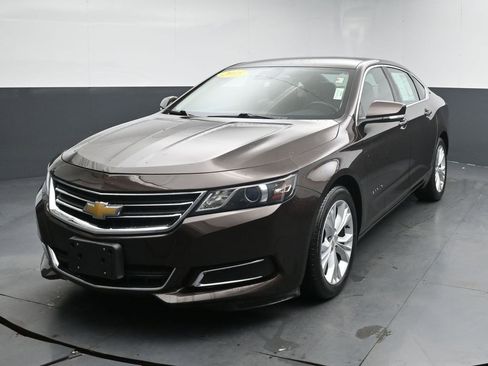 Used 2015 Chevrolet Impala LT w/ Convenience Package image 4