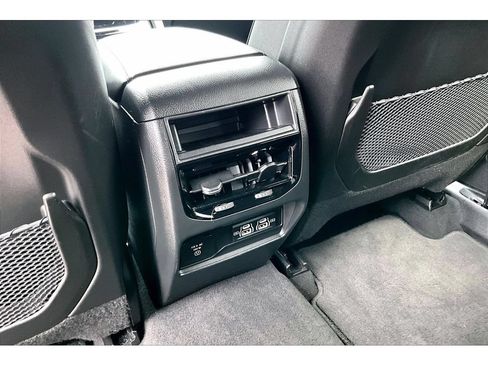 Used 2024 Jeep Grand Cherokee Altitude AWD/4WD image 13