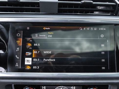 Used 2023 Audi Q3 2.0T Premium Plus w/ Premium Plus Package image 16