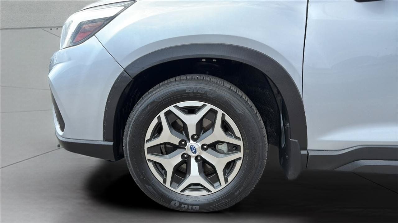 Used 2019 Subaru Forester Premium AWD/4WD image 34