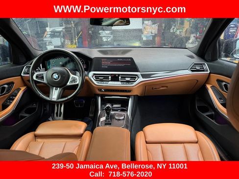 Used 2022 BMW 330i Sedan w/ M Sport Package RWD image 32