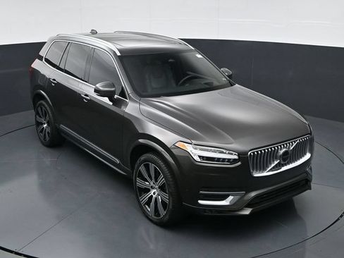 Used 2023 Volvo XC90 B6 Ultimate w/ Protection Package Premier AWD/4WD image 35