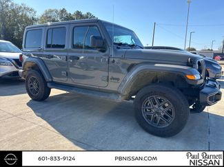 Used 2020 Jeep Wrangler Unlimited Sahara video 3