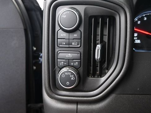 Used 2022 Chevrolet Silverado 1500 Custom image 26