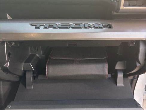 Used 2024 Toyota Tacoma SR5 image 28