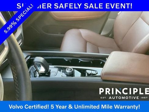 Certified 2023 Volvo XC60 B5 Plus w/ Protection Package Premier FWD image 17