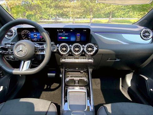 Certified 2025 Mercedes-Benz GLA 250 4MATIC image 5